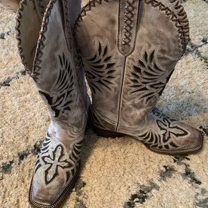womens size 9 cowboy boots